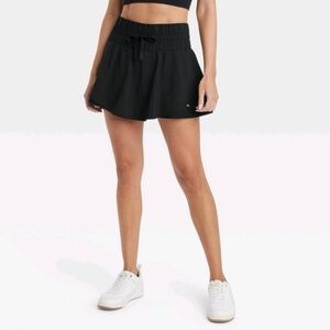JoyLab Women’s High Rise Flowy Skort NWOT